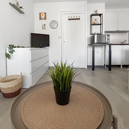 Confortable Avec Climatisation Au Cap D'agde Avec Port, Plages Et Nature Accessible A Pied アパート