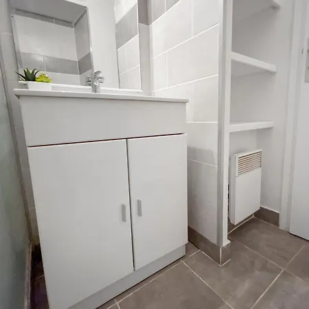 Confortable Avec Climatisation Au Cap D'agde Avec Port, Plages Et Nature Accessible A Pied アパート