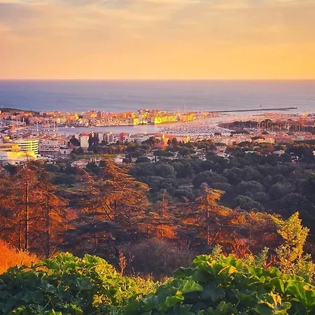 Confortable Avec Climatisation Au Cap D'agde Avec Port, Plages Et Nature Accessible A Pied Daire Agde