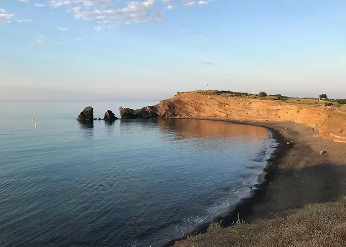 Confortable Avec Climatisation Au Cap D'agde Avec Port, Plages Et Nature Accessible A Pied Daire *